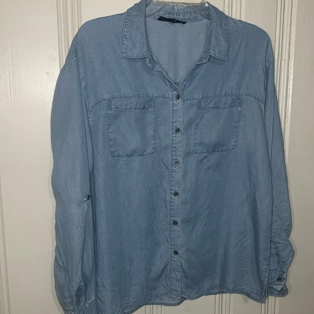 Jane & Delancey Button Down Blue Top Size Medium - Picture 1 of 5